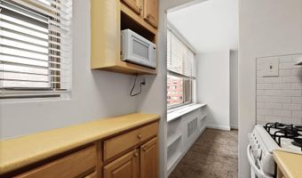 1121 ARLINGTON Blvd 746, Arlington, VA 22209