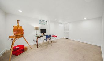 709 Indianola Ave, Ann Arbor, MI 48105