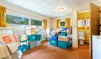 53 Hampton Ave, Auburn, ME 04210