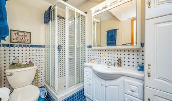 302 12th Ave NW, Altoona, IA 50009