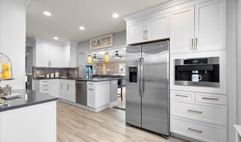 11 Stuart Ave, Amityville, NY 11701