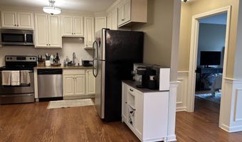 67 W Main St 122, Clinton, CT 06413