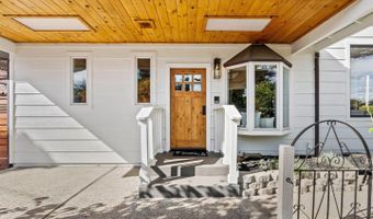 320 Cliff Dr, Aptos, CA 95003
