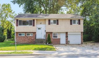 75 Oak St, Amityville, NY 11701