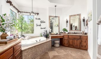 2784 W DEL RIO Pl, Chandler, AZ 85224