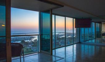 1200 N Harbor Dr 15B, Oceanside, CA 92054