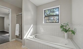 994 Dowlingwood Dr, Beaufort, SC 29902