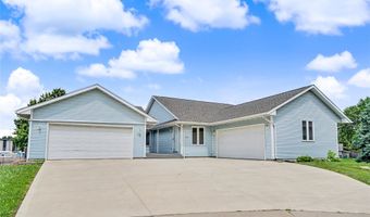 604 SE Tower Ct, Ankeny, IA 50021