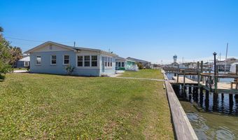 213 W Bogue Sound Dr, Atlantic Beach, NC 28512