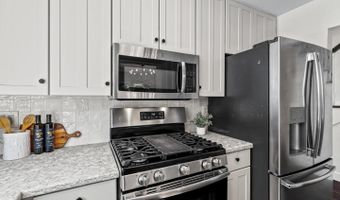 227 Center Ave, Aptos, CA 95003