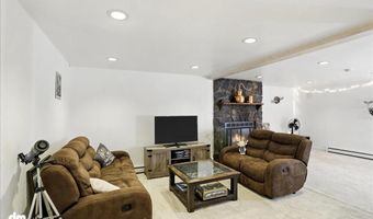 6622 Lakeway Dr, Anchorage, AK 99502