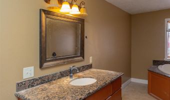 612 610 W Grand Ave, Artesia, NM 88210