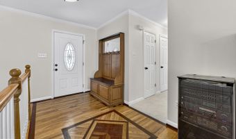 584 S POES Rd, Amissville, VA 20106