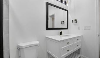 164 N 21st St, Columbus, OH 43203