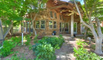 1928 W Idaho St, Chickasha, OK 73018