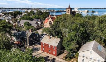 23 Willow St, Newport, RI 02840
