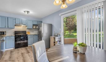 82 Cliffwood Ave W 53, Aberdeen, NJ 07747