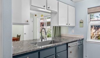 56125 Snow Goose Rd, Bend, OR 97707