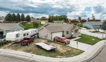 324 Autumn Way, American Falls, ID 83211