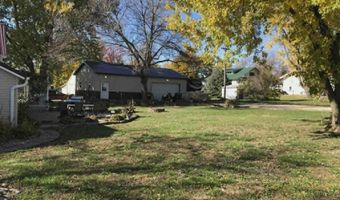 313 E 3rd St, Arthur, IA 51431