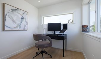 22321 McArdle Rd, Bend, OR 97702