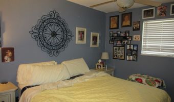 8323 8325 Lake Rd, Indianapolis, IN 46217