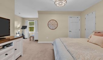 65 Serpentine Dr, Bayville, NJ 08721