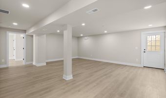 16203 PENNSBURY Dr, Bowie, MD 20716