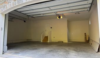 7702 TRAMMELL Rd, Annandale, VA 22003