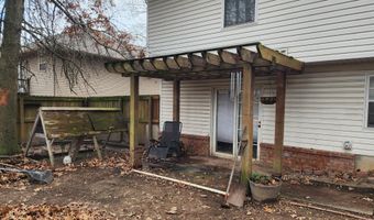 1019 E Daniels St, Aurora, MO 65605