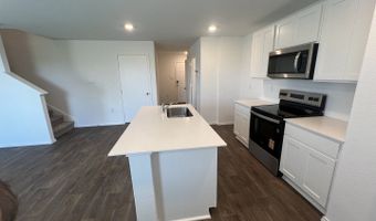 10313 Lassen Park, Adkins, TX 78101