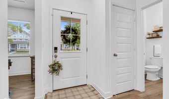 7215 Governors Row, Avon, IN 46123