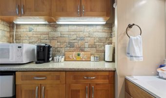 2450 Prince Edward St 505A, Honolulu, HI 96815