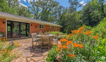 90 Bell Rd, Asheville, NC 28805