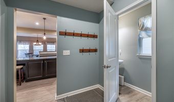 165 Lakeland Way, Aurora, OH 44202