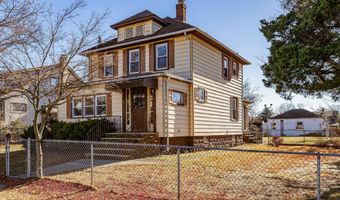 6 1st St, Aberdeen, NJ 07747