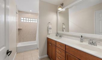 321 5TH St, Atlantic Beach, FL 32233