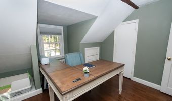 148 Middle River Rd, Danbury, CT 06811