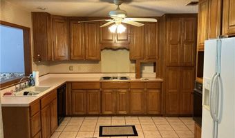 455 Forest Ave SE, Baxley, GA 31513