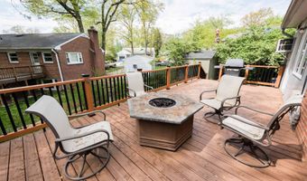 6789 LITTLE FALLS Rd, Arlington, VA 22213