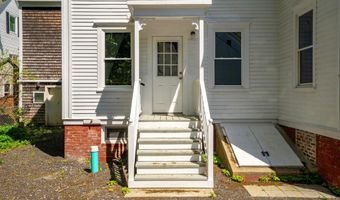 31 Bath St, Bath, ME 04530