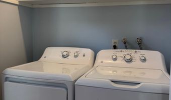 7905 DASSETT Ct 304, Annandale, VA 22003