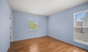 750 Majestic Dr, Algonquin, IL 60102