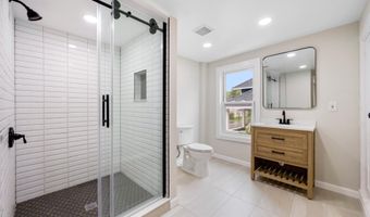 50 14th St, Bangor, ME 04401