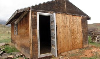 517 Deadman Creek Rd, Bridger, MT 59014