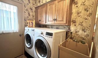 408 Duryea Dr, Auburn, IN 46706