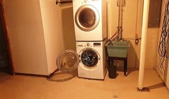 4061 Stanley Ave, Allen Park, MI 48101