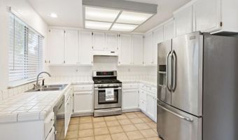 1520 Cabernet Cir, Santa Rosa, CA 95403