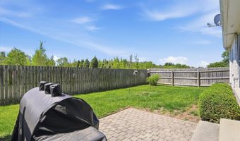 921 Hildebrand Dr, Indianapolis, IN 46217