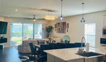 5721 SILVER SUN Dr, Apollo Beach, FL 33572